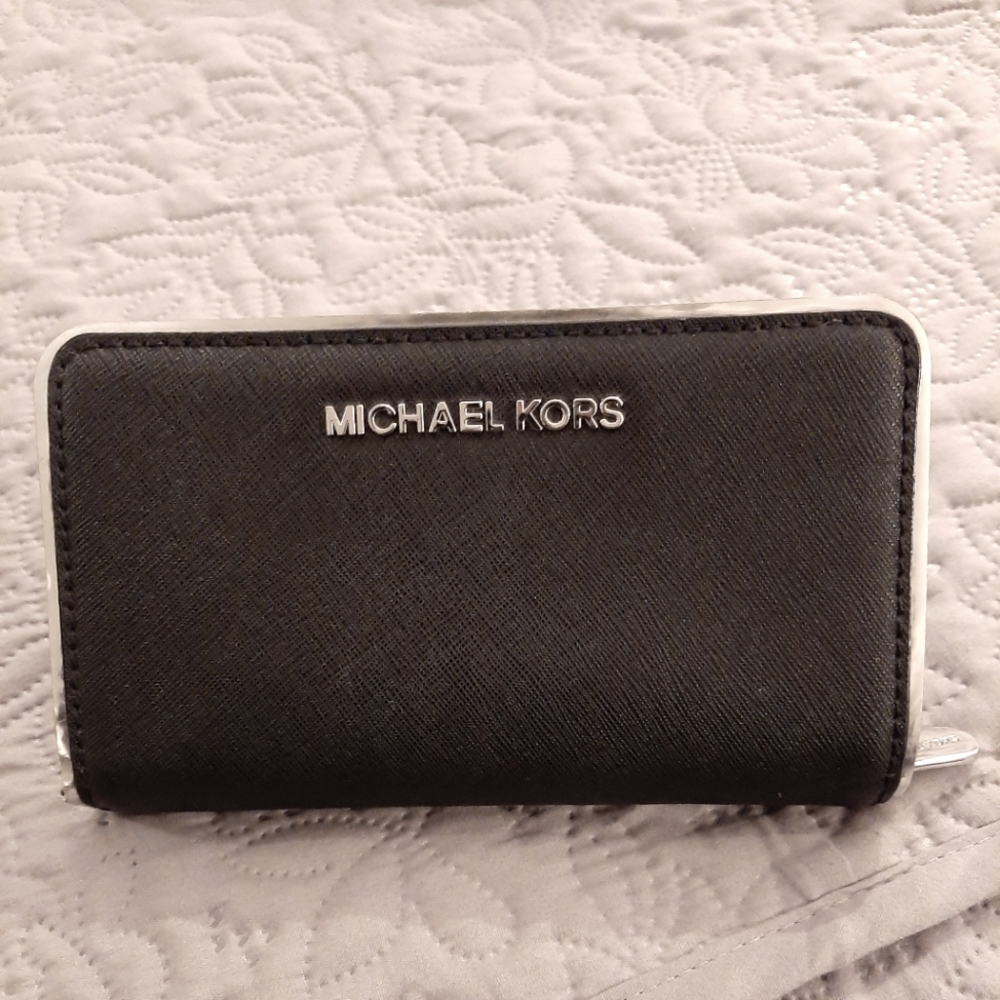 Michael Kors Saffiano leather wallet